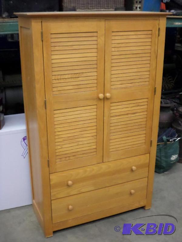 lot 57 image: Nice Wood Entertainment Center Cabinet With D...
