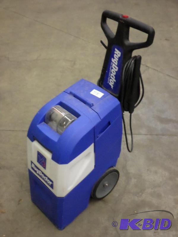lot 58 image: Rug Doctor X3 Carpet Cleaner, Hose Included B...