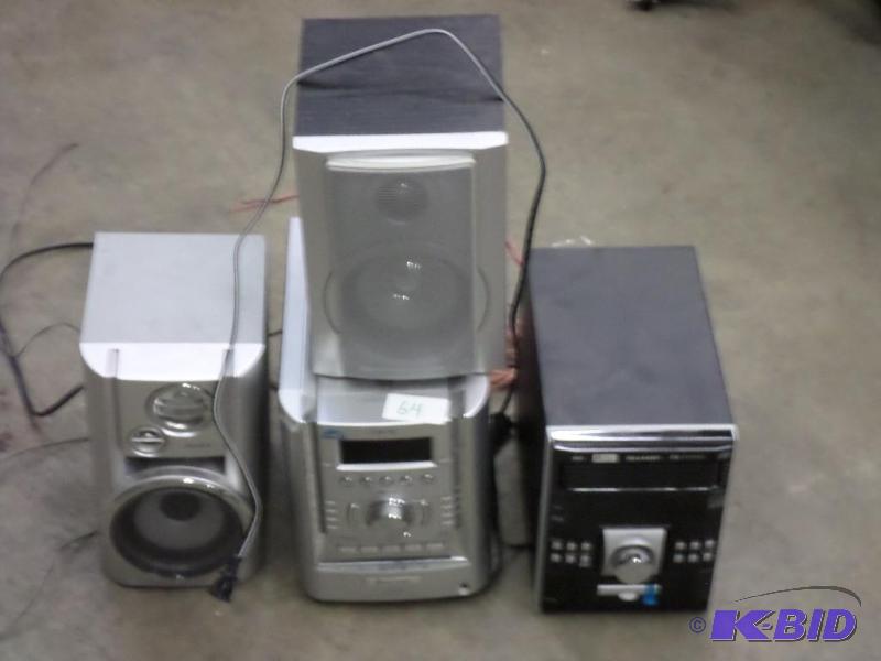lot 64 image: (2) AMFMCD Stereos With (2) Speakers...
