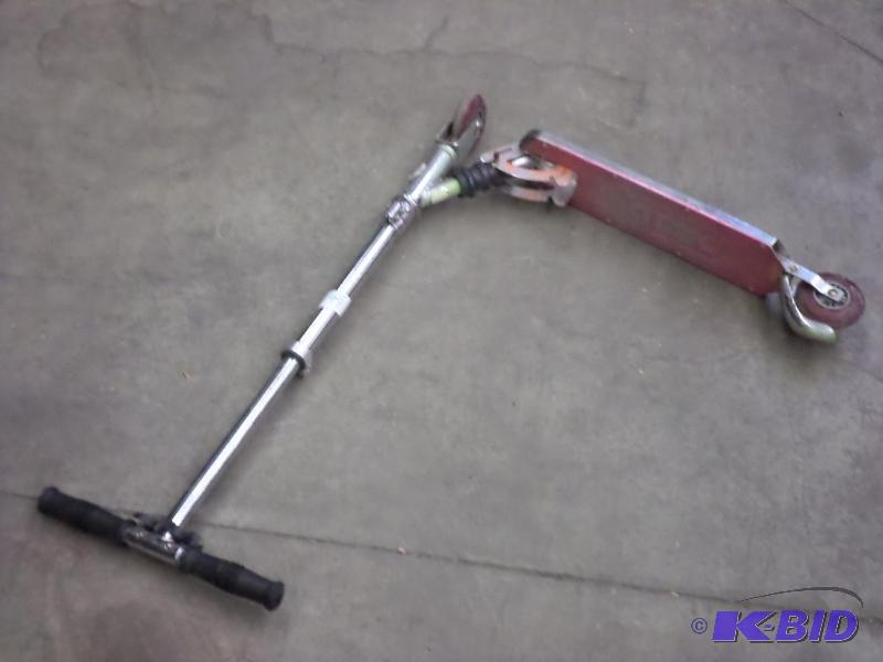 lot 66 image: Arne Foldable Scooter...