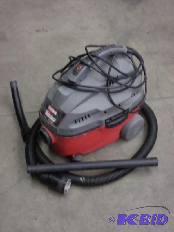 lot 87 image: Craftsman 4-Gallon 5HP Shop Vac...
