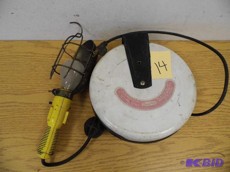 lot 14 image: Dayton 50 Reel Light