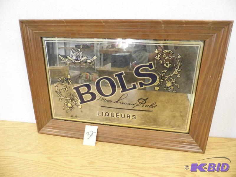 lot 32 image: Bols Mirror