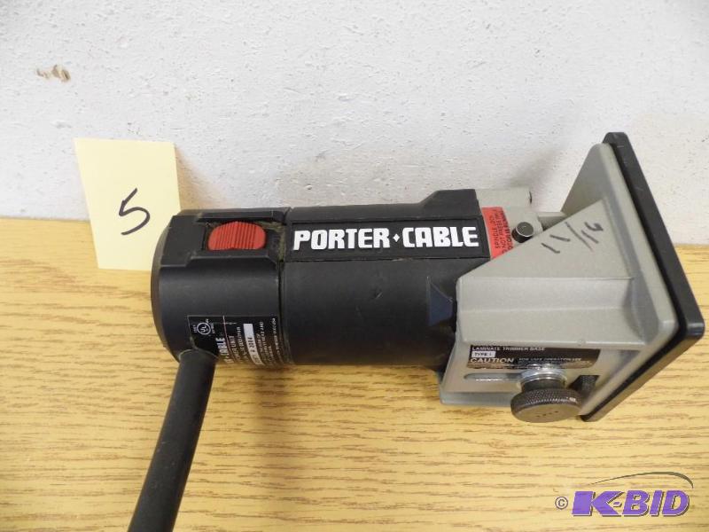 lot 5 image: Porter Cable Router