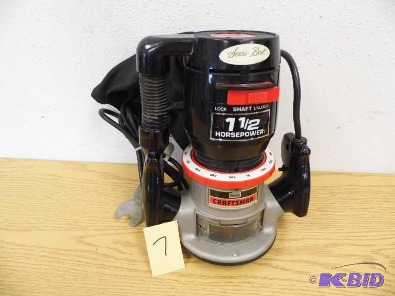 lot 7 image: Craftsman Router