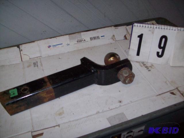 lot 19 image: Receiver Hitch Ball Mount 2" Square with...