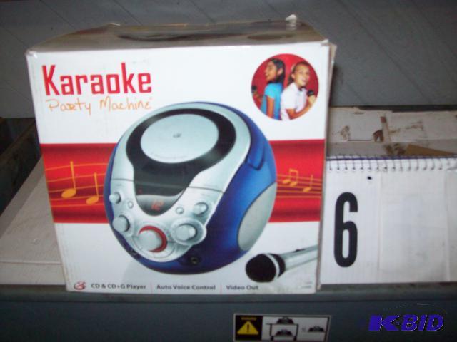 lot 6 image: Karaoke Party Machine, With Mic, Connects to ...