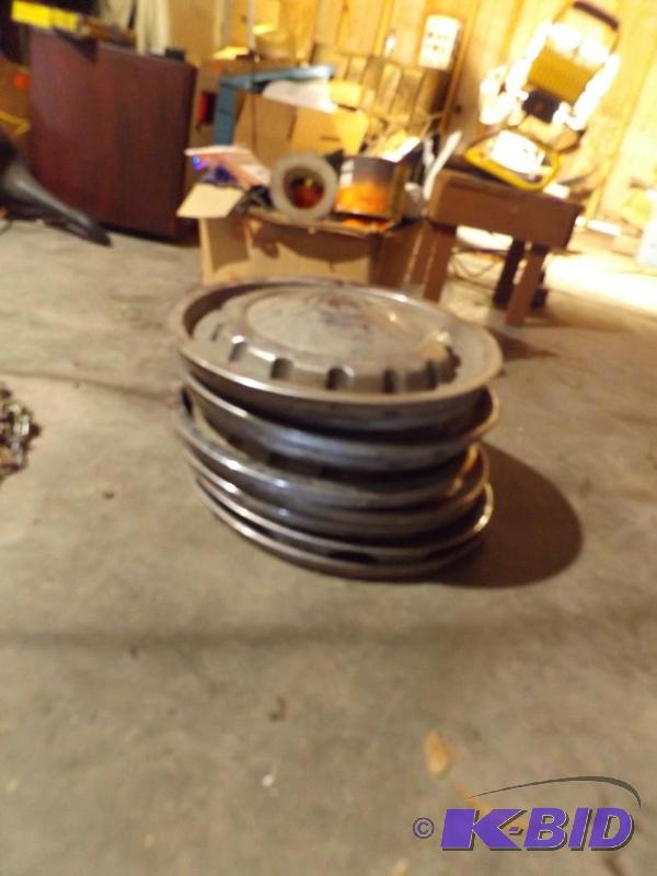 set of 4 hub caps...