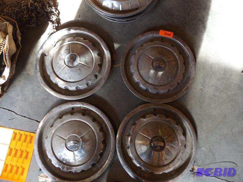 Set of 4 hub caps...