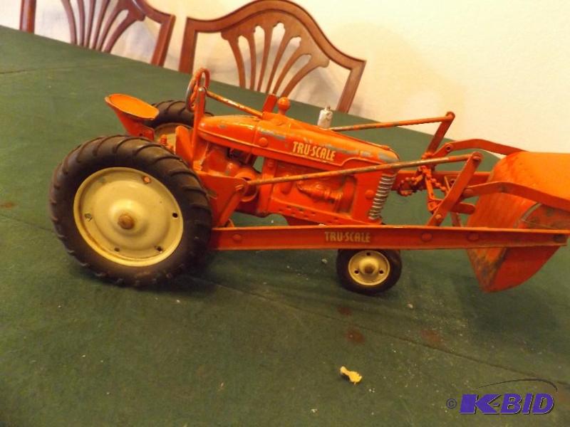 Vintage Tru-Scale Tractor with Front Loader...