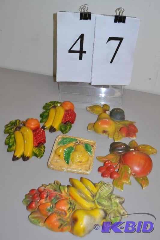 lot 47 image: Vintage chalkware