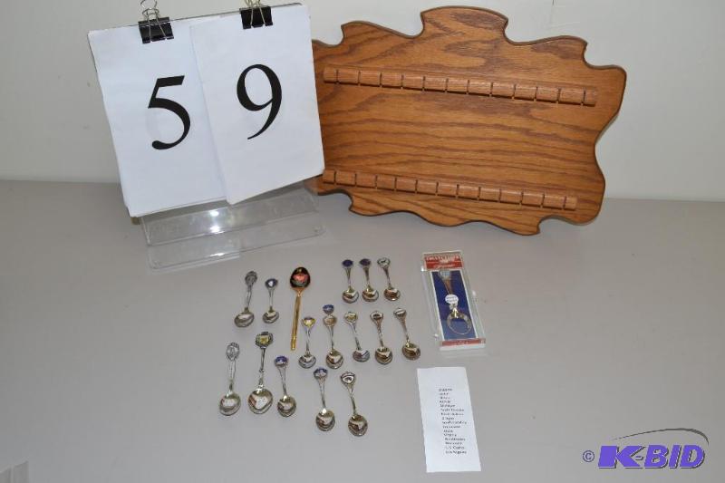 lot 59 image: Spoon collection