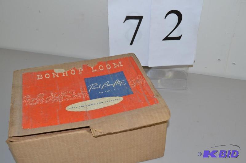 lot 72 image: wooden bonhop childs weaving loom,