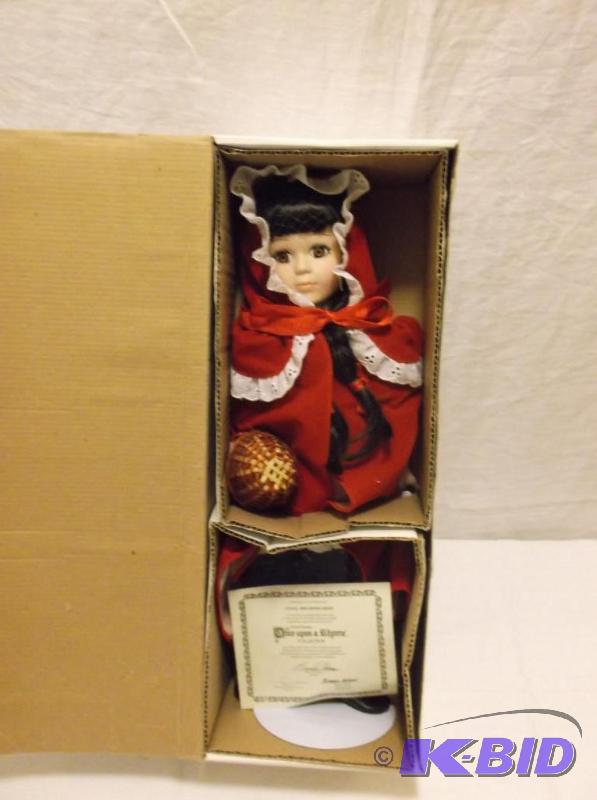 Beautiful Porcelain Doll Little Red Riding Ho...
