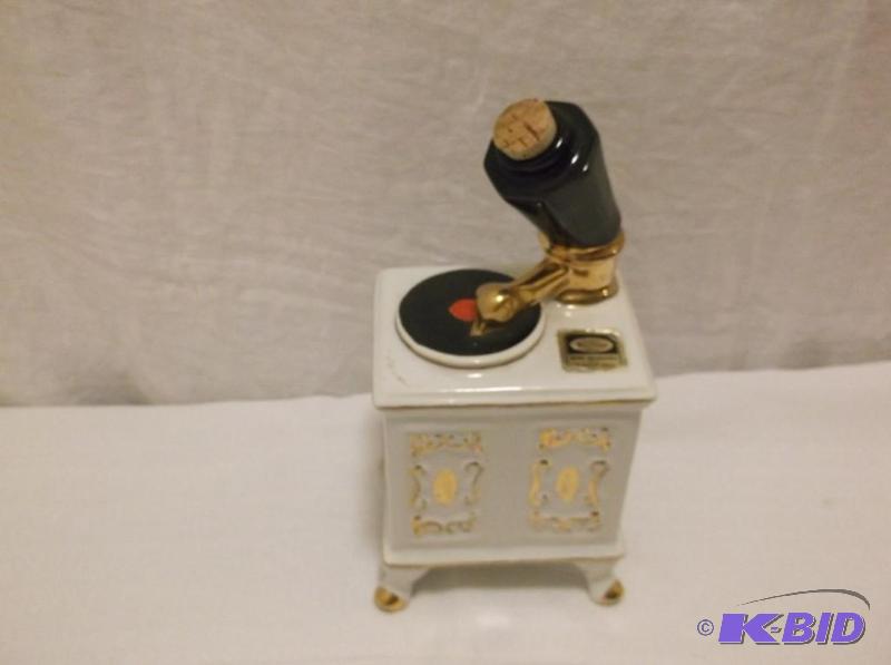 Vintage Liquor Decanter Hand Painted In 24 Ka...