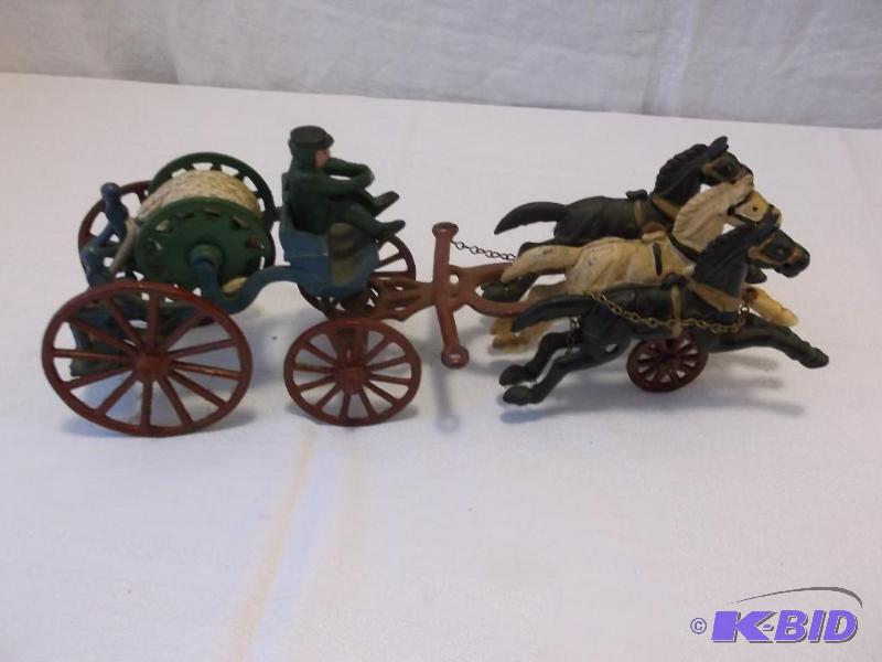 Vintage Cast Iron Toy 3 Horse Fire Wagon Meas...