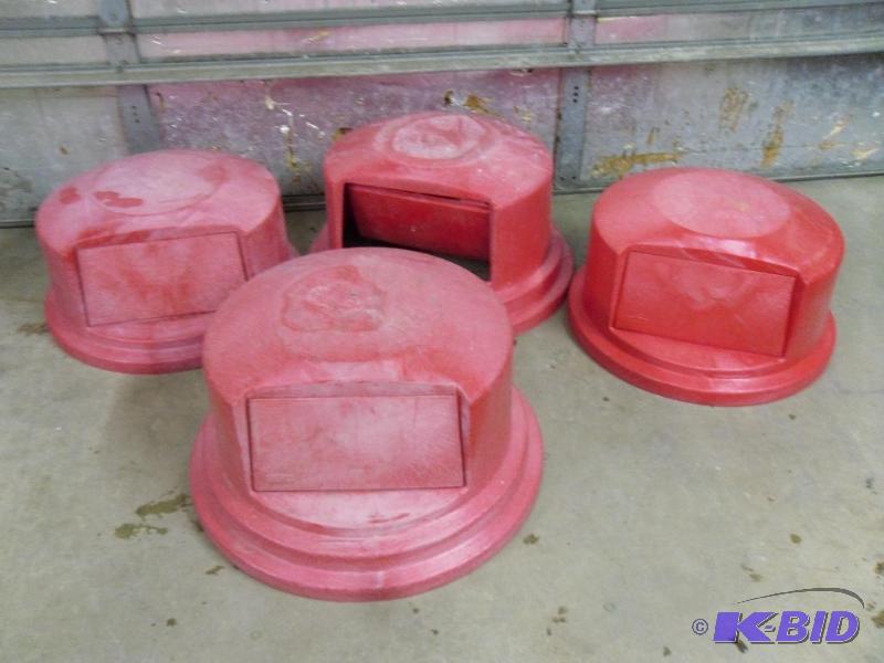 lot 106A image: 4 Rubbermaid commercial garbage can lids for ...