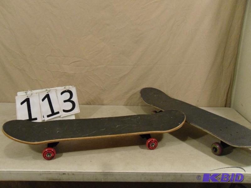 lot 113 image: 2 Skateboards....