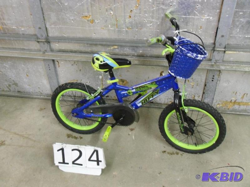 lot 124 image: Huffy Invasion 16" alien themed bike.&nb...