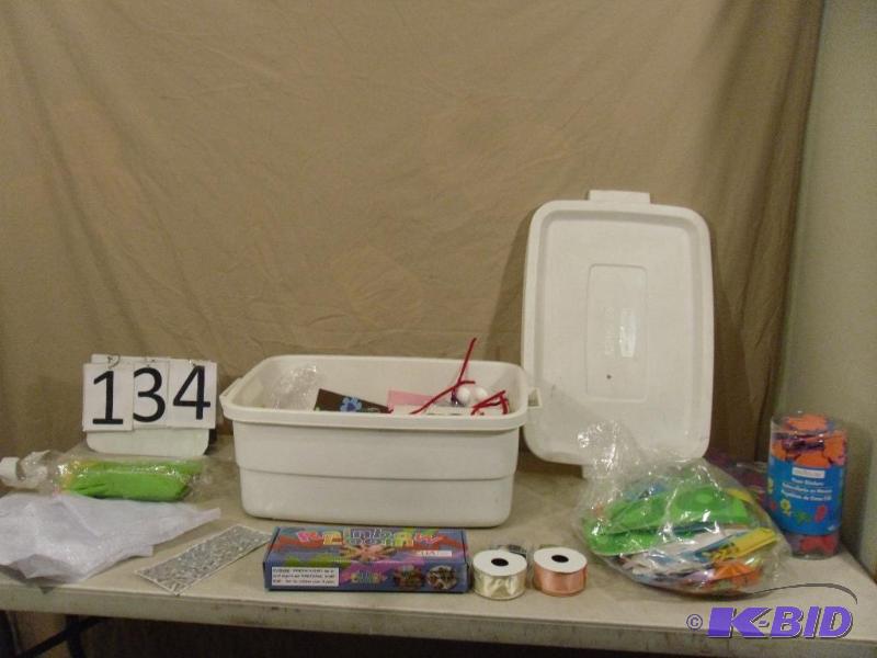 lot 134 image: Tote with Lid Full of Craft Supplies....