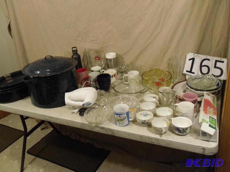 lot 165 image: Coffee Mugs, Grain Belt Beer Mug, Roaster Pan...