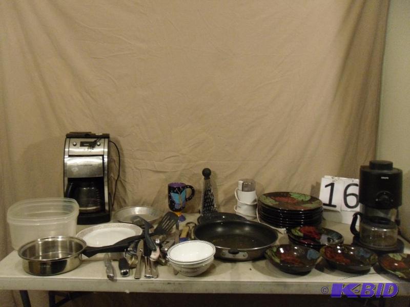 lot 168 image: Very Pretty Dishes, Utensils, Espresso Maker,...