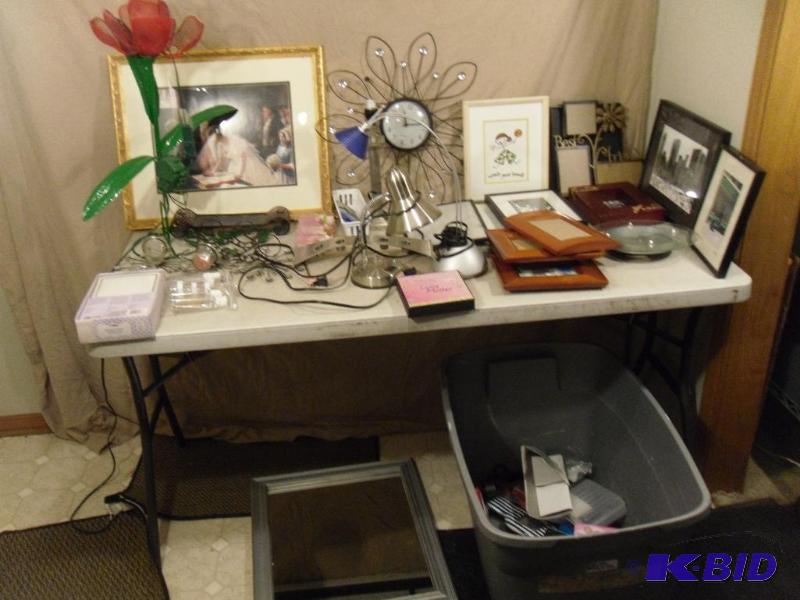 lot 179 image: Lamps, Clocks, Framed Pictures, Mirror, Pictu...