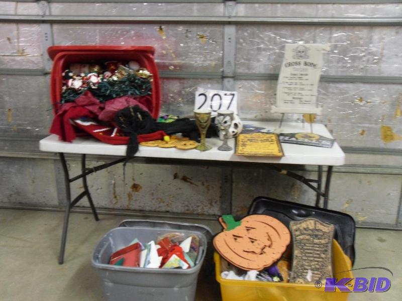 lot 207 image: 3 Totes with Lids Filled with Christmas and H...