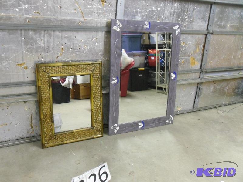 lot 226 image: Lot of 2 Mirrors....