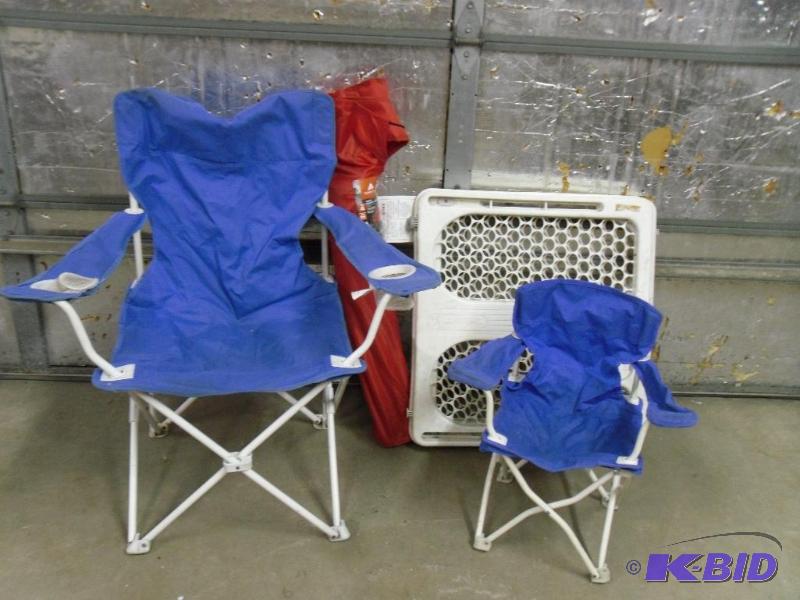 lot 231 image: 3 Bag Chairs (1 bag) and Plastic Pet Gate. As...