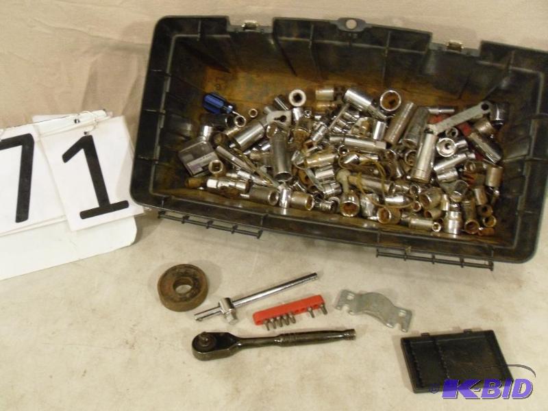 lot 71 image: Toolbox (no lid) Full of Sockets and More.&nb...