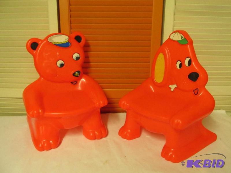 lot 7 image: 2 Bright Red Toddler Chairs or Vintage Doll Furniture
