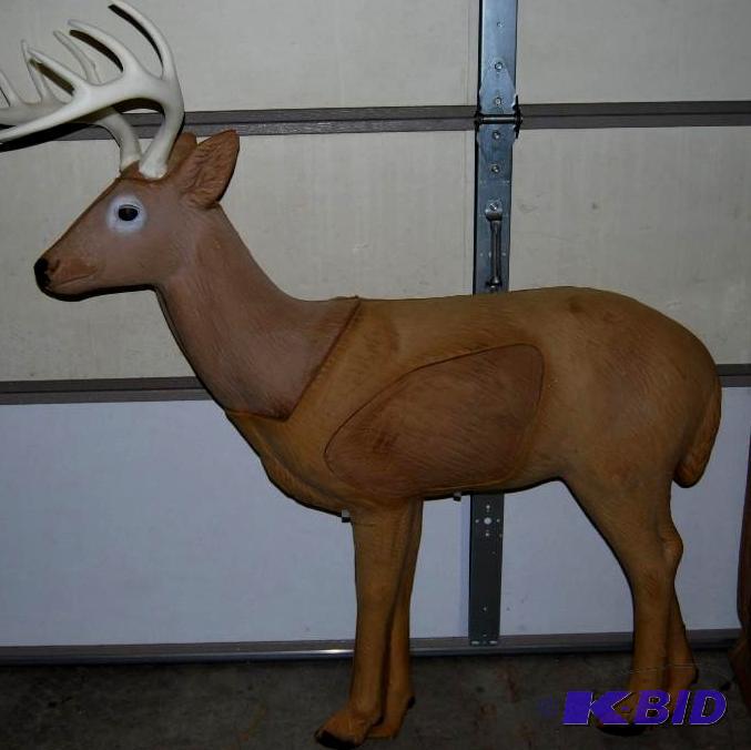Reinhart Woodland Buck Archery Target, self h...