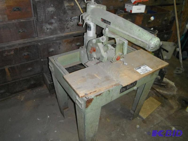 lot 1016 image: Dewalt Table Saw Tool