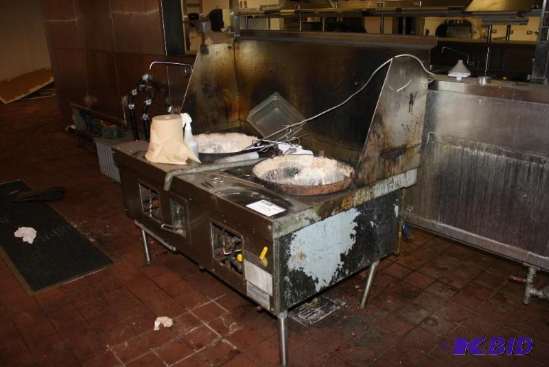 lot 1028 image: Stainless Steel Deep Fat Fryer w2 Frying Basins
