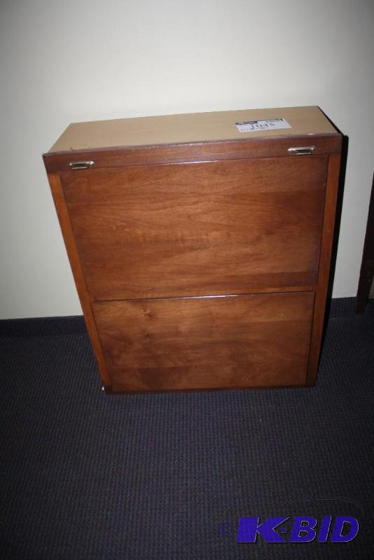 lot 1045 image: Wooden Storage Cabinet