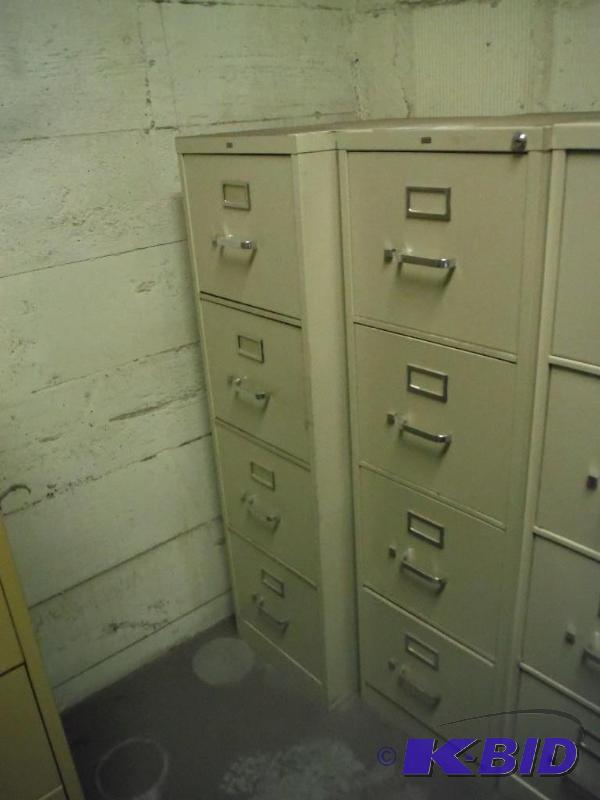 lot 1600 image: Metal Filing Cabinets