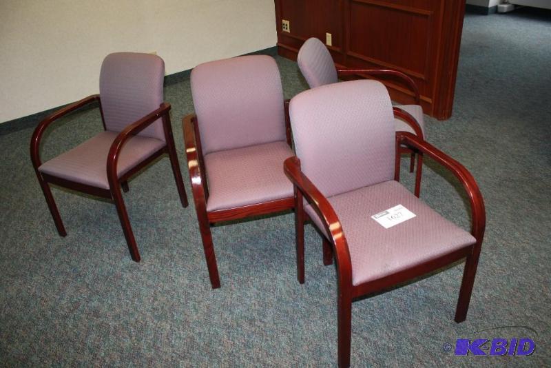 lot 1627 image: Office Chairs