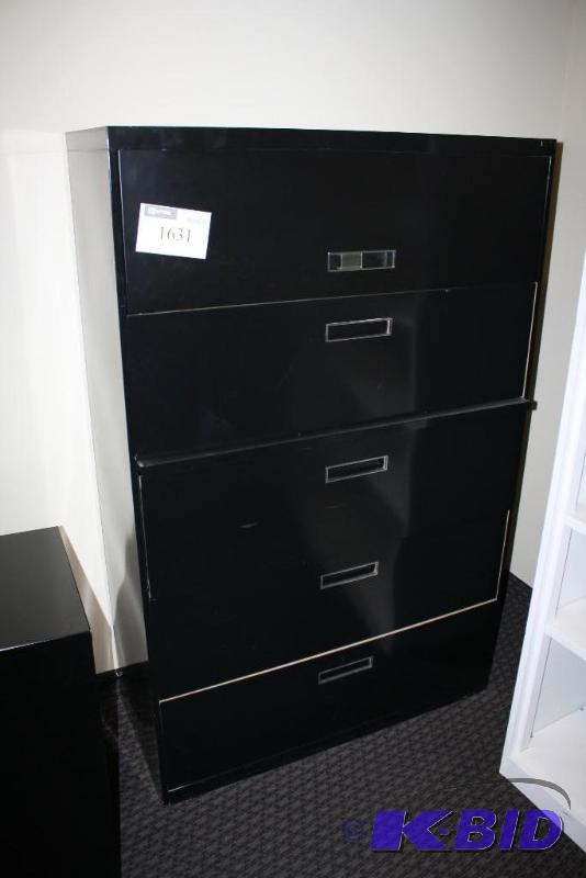 lot 1631 image: Metal Filing Cabinets