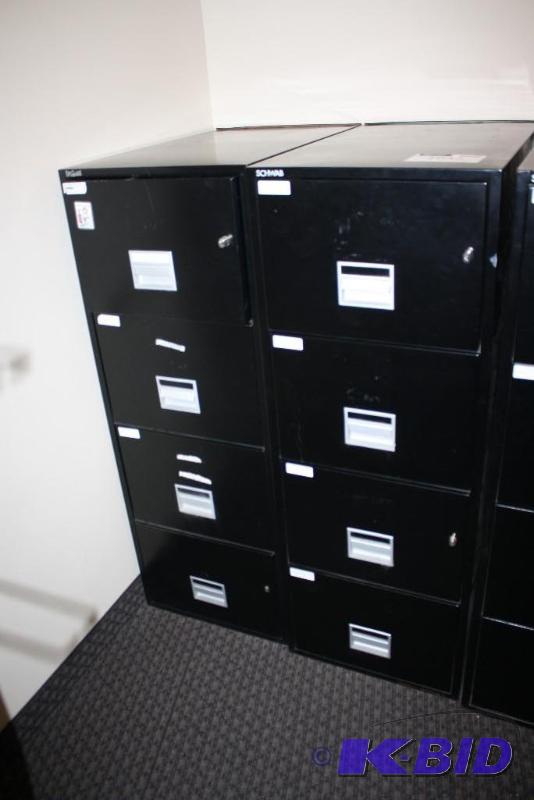 lot 1632 image: Metal Filing Cabinets