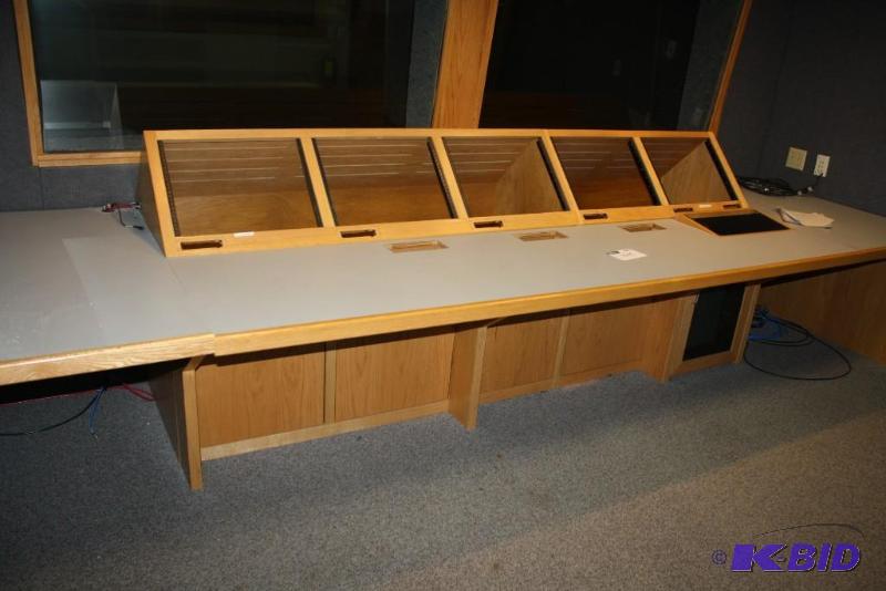 lot 1645 image: TV Monitor Station Desk