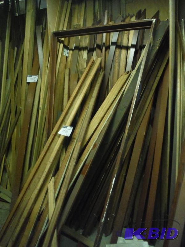 lot 1686 image: Miscellaneous Pieces of Wood