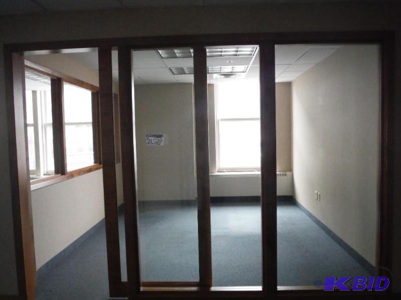 lot 1725 image: Glass Walls & Windows Mounted In Wooden Trim