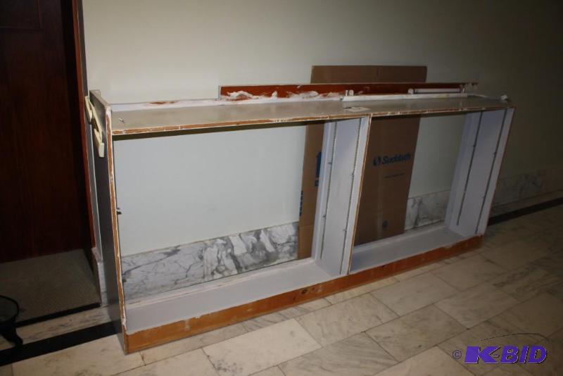 lot 1768 image: Cabinet Shelving Unit & Light Fixture