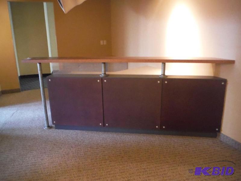 lot 1781 image: Custom Receptionist Desk