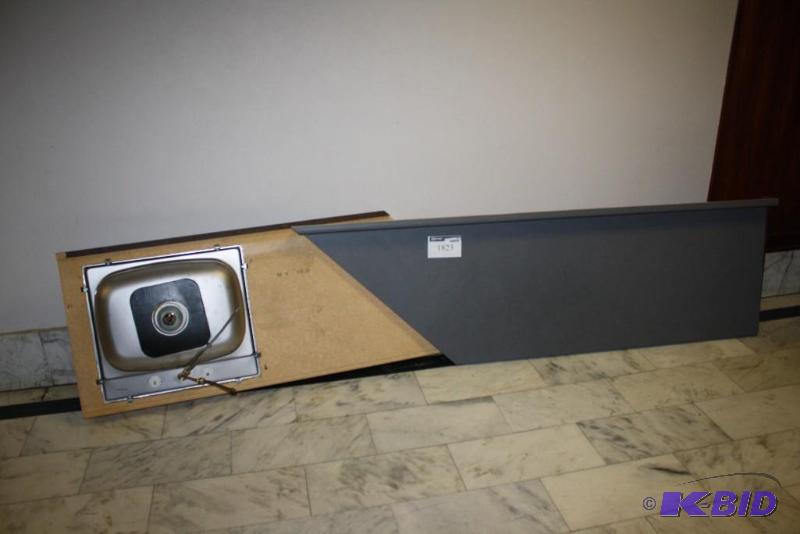 lot 1823 image: Countertops & Countertop wSink