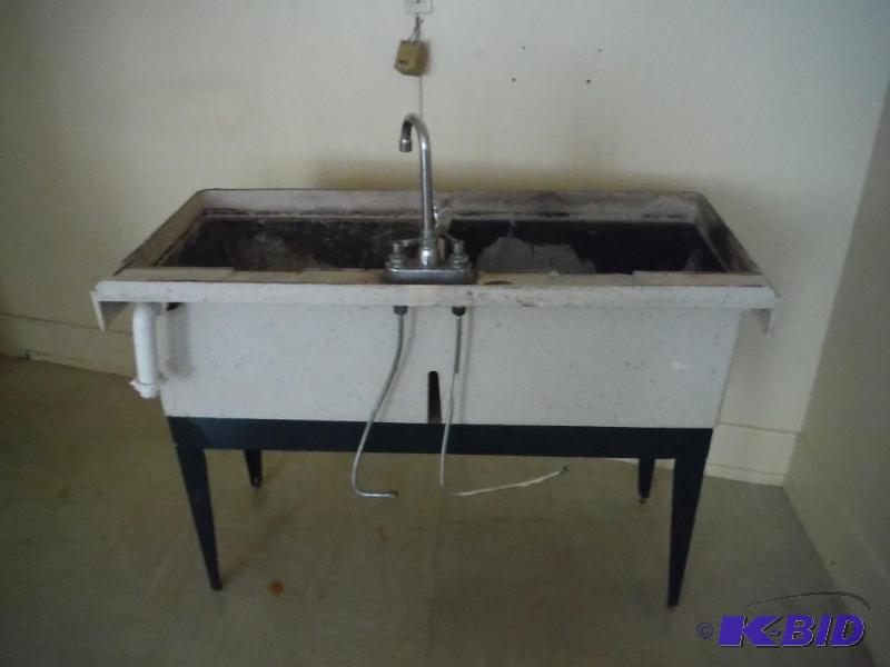 lot 1842 image: Wash Basin wFaucet & Dual Basins