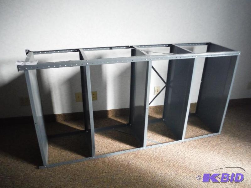 lot 1897 image: Metal Shelving Unit