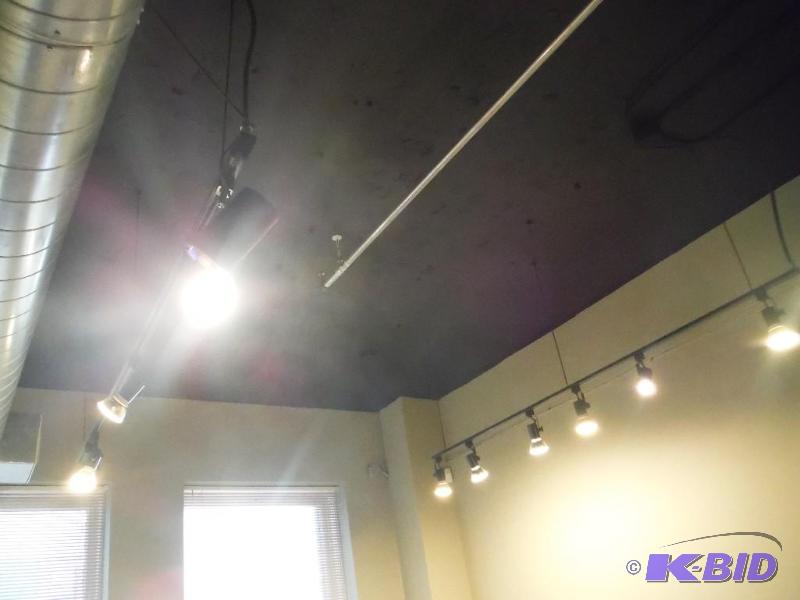 lot 1941 image: Lighting Lot Including Track Lighting & Track Lighting Fixtures.