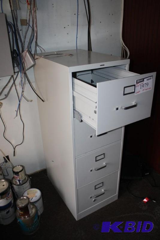 lot 1979 image: Filing Cabinet